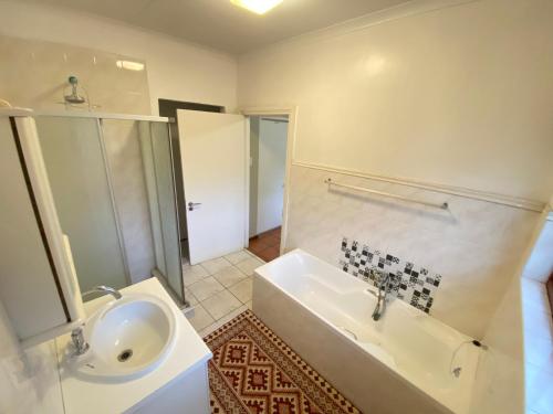 kloofyard guesthouse