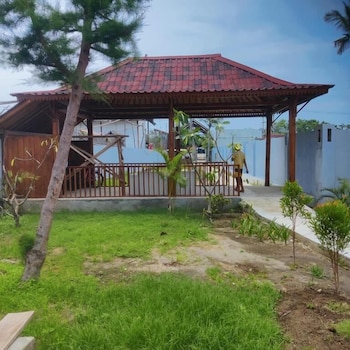 Westwood Bungalow,,3 star
