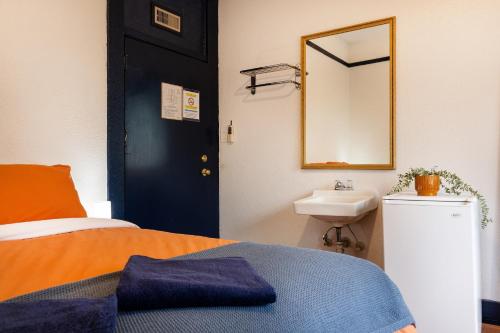 the guesthouse vancouver downtown