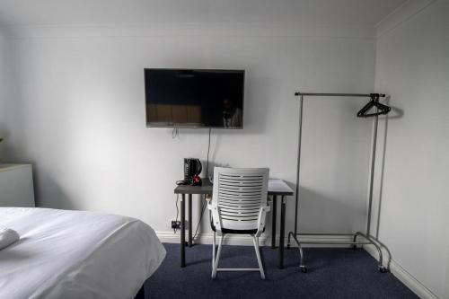 airport lodge
