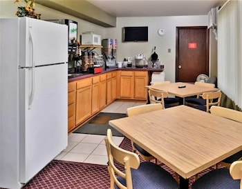 Econolux Inn,,2 star