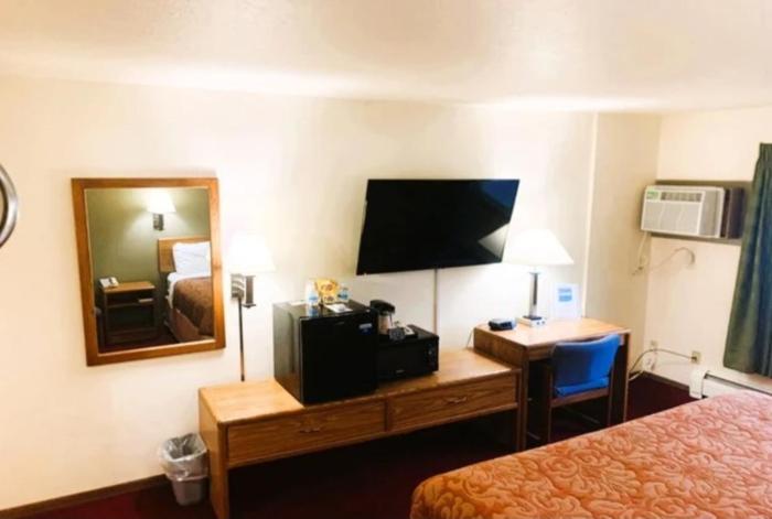 econolux inn