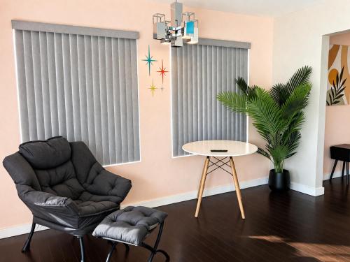 mod palm desert