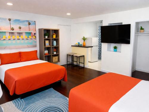 mod palm desert