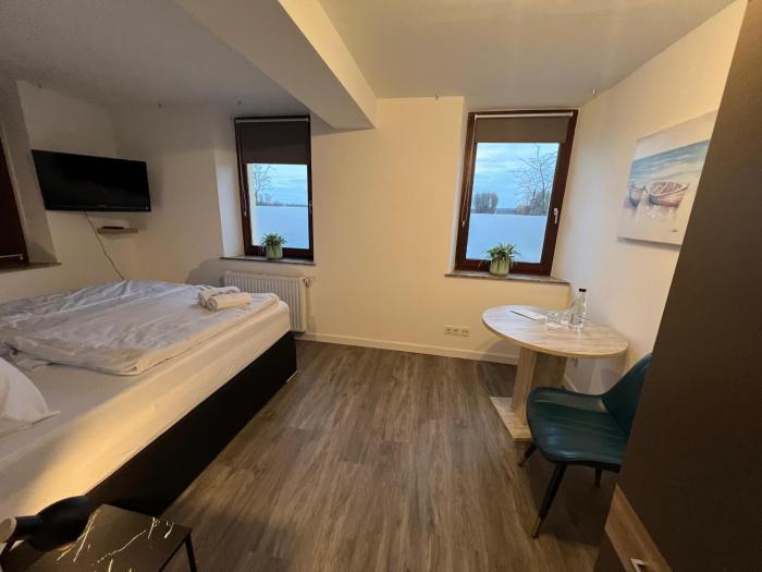 hotel am hafen leverkusen