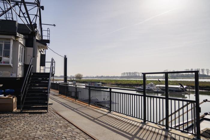 hotel am hafen leverkusen
