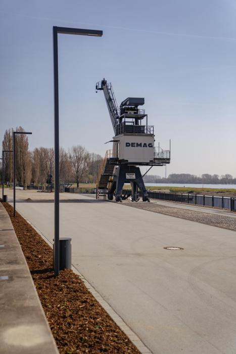 hotel am hafen leverkusen