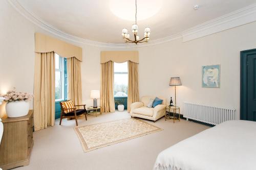 torr house