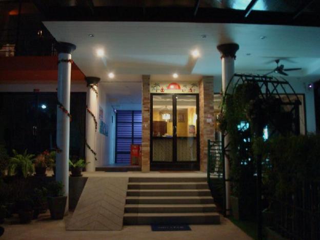 samui natien village