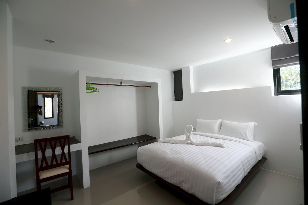 samui natien village