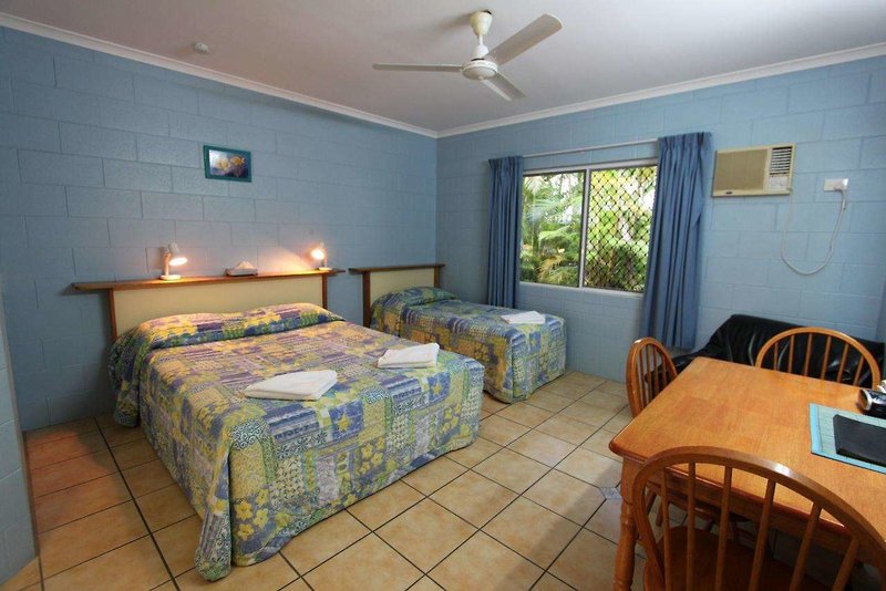 tully motel
