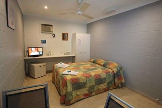 Tully Motel,Brisbane>>Bedarra Island,4 star