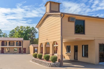 Mount Pleasant Inn,,3 star