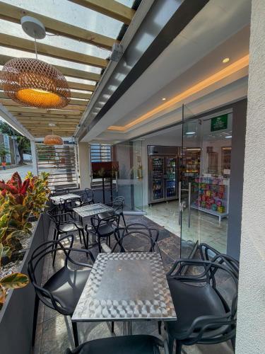 hotel aikos