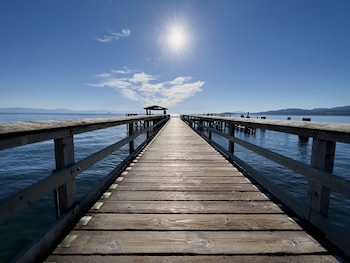 the oceanside a coast hotel