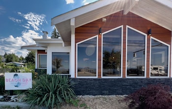 the oceanside a coast hotel