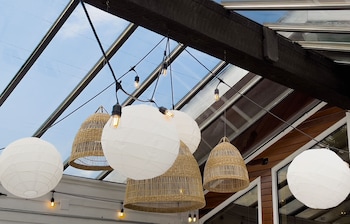 the oceanside a coast hotel