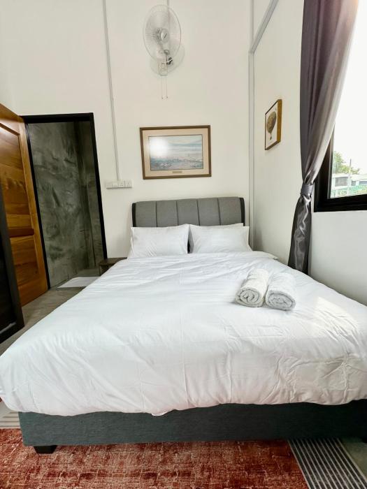 ferringhi inn 51