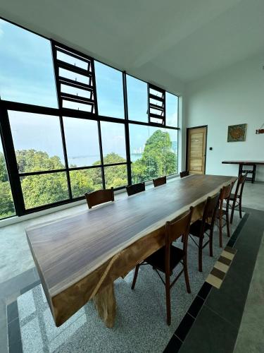 ferringhi inn 51