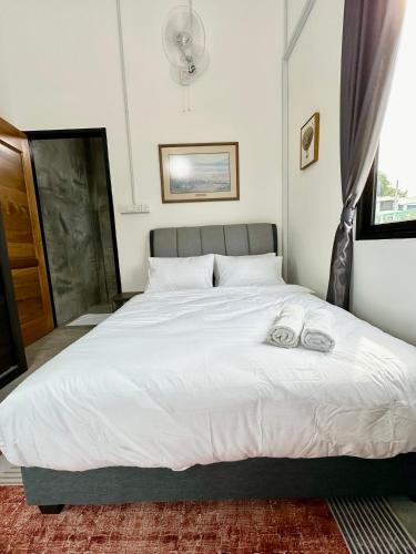 ferringhi inn 51