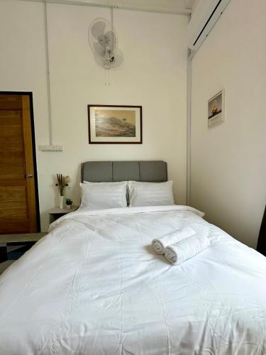 ferringhi inn 51
