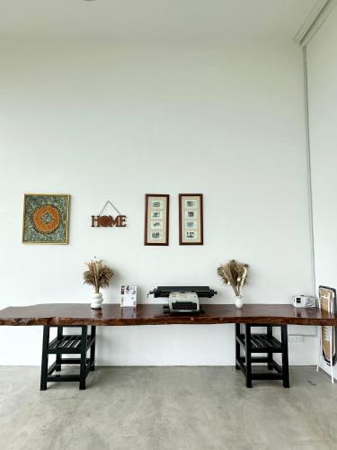 ferringhi inn 51