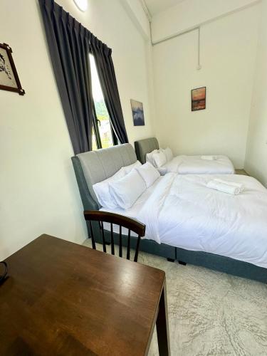 ferringhi inn 51