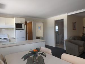 surfside holiday apartments