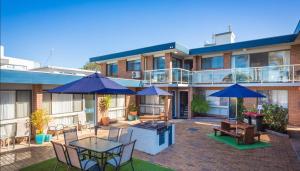 Surfside Holiday Apartments,Pambula Beach>>Merimbula,4 star