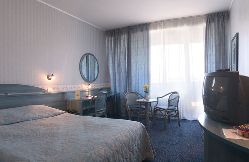 hotel continental forum arad