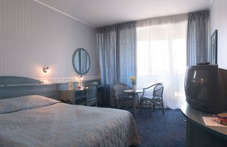 hotel continental forum arad