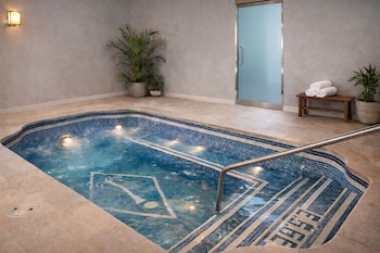 Spring House Resort,,2 star