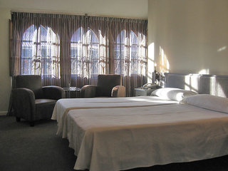 Ikonik Plaza Mercado,Santa Marta De Tormes>>Salamanca,3 star