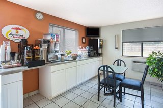 super 8 by wyndham salem va