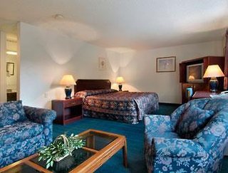 super 8 by wyndham salem va