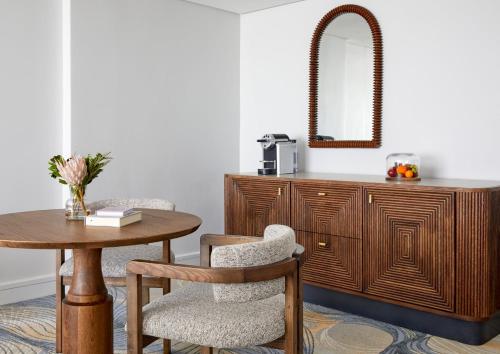 intercontinental table bay cape town by ihg