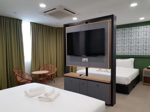 bloommaze boutique hotel klang