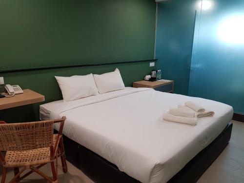 bloommaze boutique hotel klang