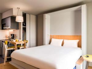 aparthotel adagio access colombes la defense