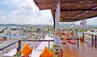 hotel udai niwas