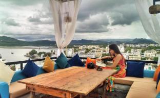 hotel udai niwas