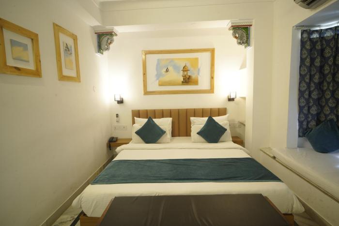 hotel udai niwas