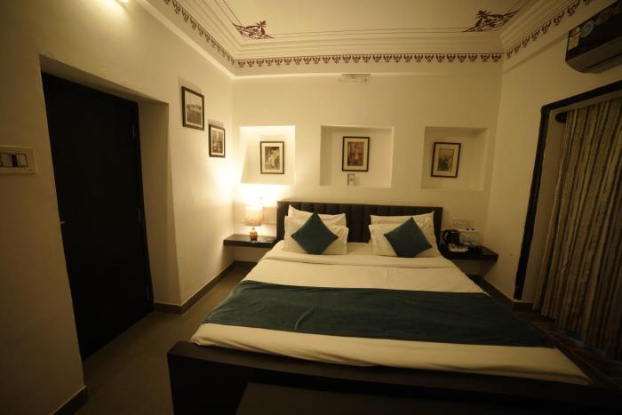 hotel udai niwas