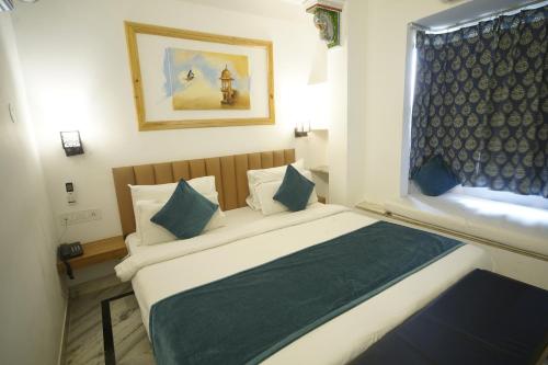 hotel udai niwas