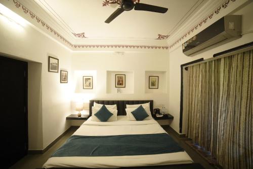 hotel udai niwas