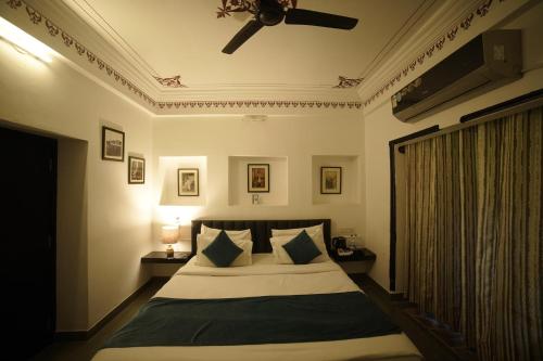 hotel udai niwas