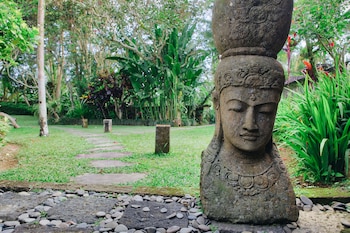 Villa Atas Awan,Kerta>>Bali,4 star