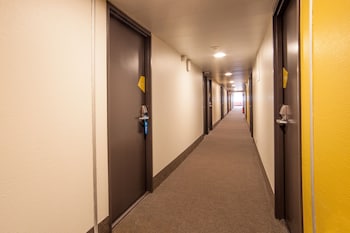 B&B Hotel Creil Chantilly,In Creil,2 star