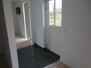 white house hotel apartments