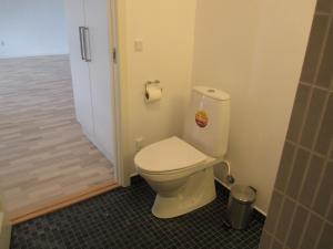 white house hotel apartments